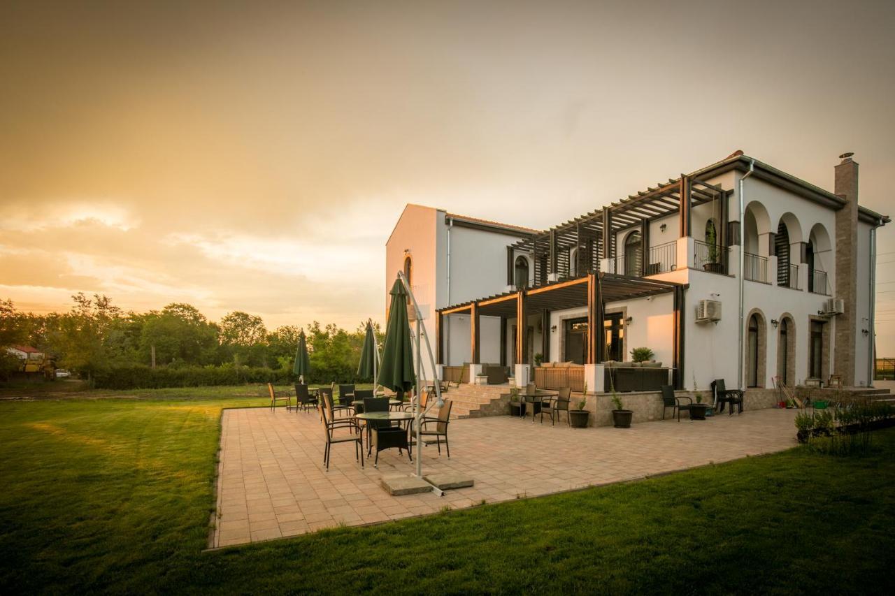 Villa Ciao - Adults Only Corbu  Buitenkant foto