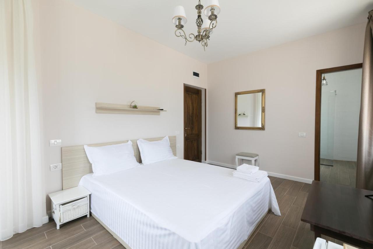 Villa Ciao - Adults Only Corbu  Buitenkant foto